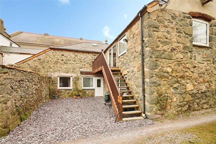 5 Bedroom Link Detached House For Sale In Church Place, Pwllheli, Gwynedd, LL53