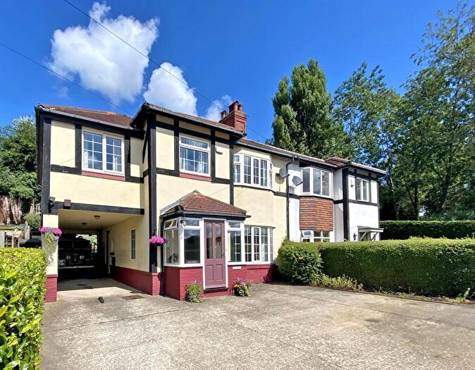 4 Bedroom House For Sale In Huby Banks, Huby, Leeds, LS17