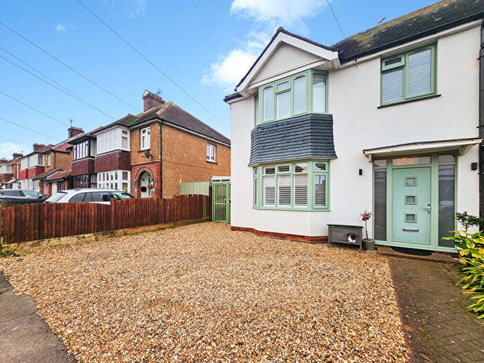 4 Bedroom Semi-Detached House For Sale In Maynard Avenue, Margate, CT9