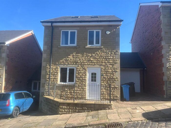 3 Bedroom Link Detached House To Rent In Lark Street, Sheffield, S6