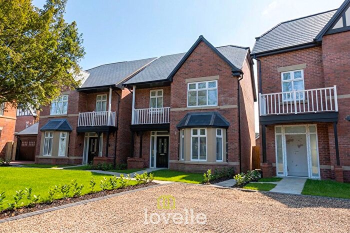 4 Bedroom Detached House For Sale In Abbey Road, Grimsby, DN32