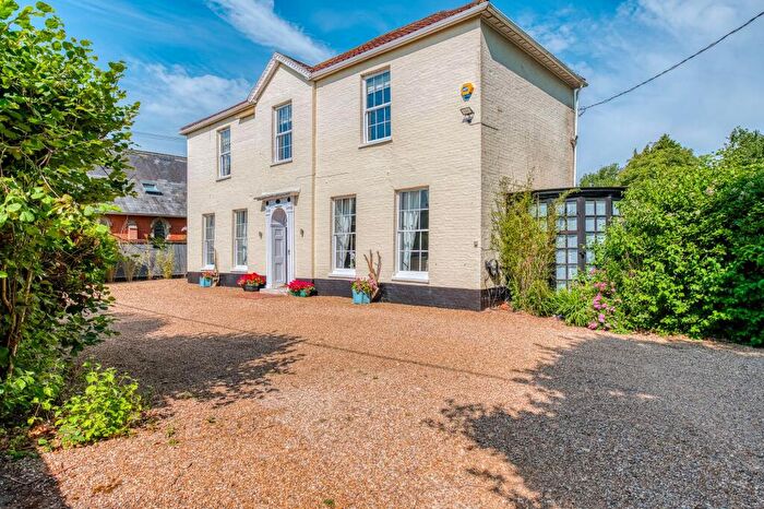 5 Bedroom Detached House For Sale In Norwich Road, Wreningham, NR16