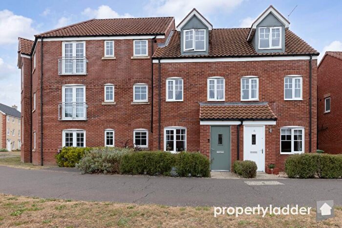 3 Bedroom Town House For Sale In Egyptian Goose Road, Sprowston, NR7