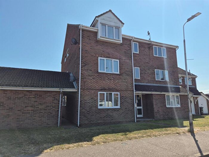 2 Bedroom Flat To Rent In Constable Avenue, Clacton-On-Sea, CO16