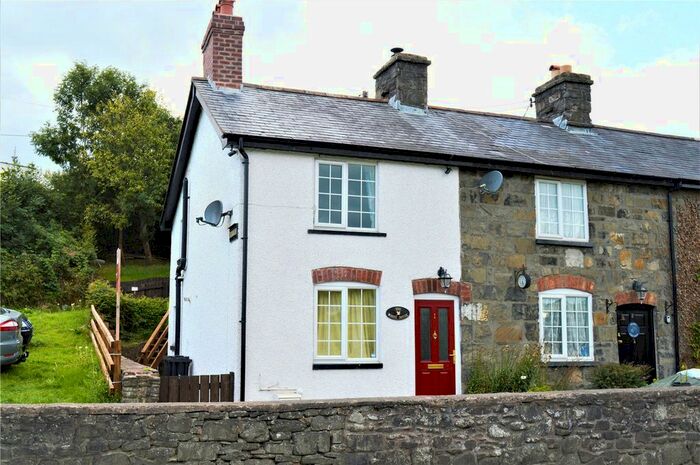 2 Bedroom End Of Terrace House To Rent In Minfordd, Carno, Powys, SY17