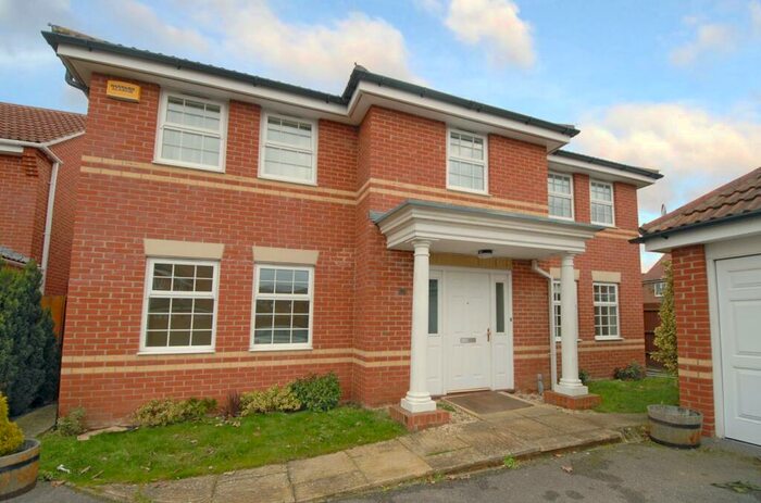 4 Bedroom Detached House To Rent In Deardon Way, Shinfield, RG2
