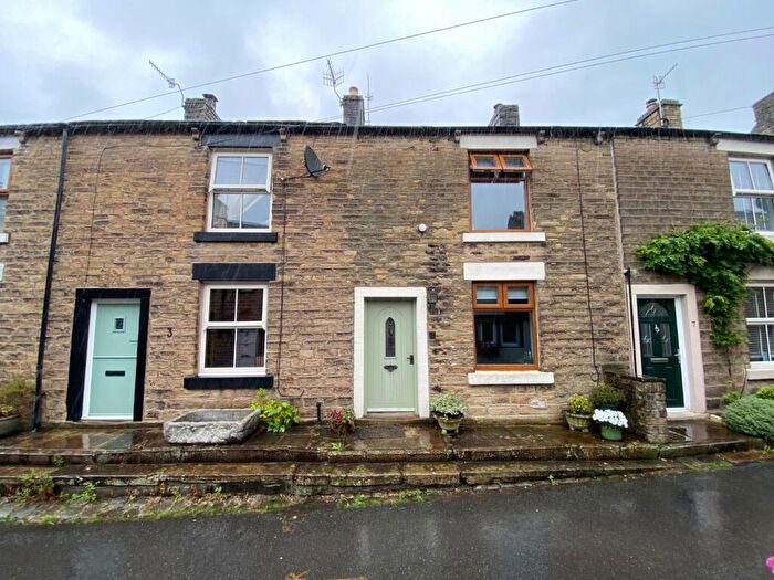 2 Bedroom Terraced House To Rent In Kinder Road, Hayfield, High Peak, Derbyshire, SK22
