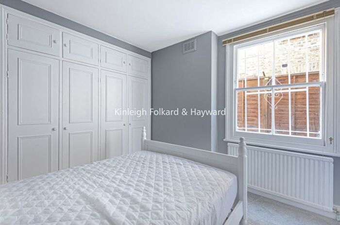 1 Bedroom Flat To Rent In Thorparch Road, Vauxhall, London, SW8