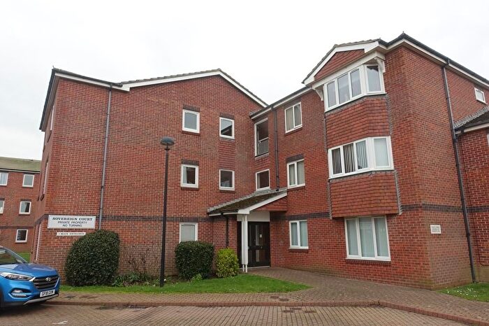 2 Bedroom Flat For Sale In Wannock Road, Eastbourne, BN22