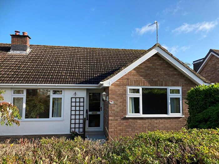 3 Bedroom Bungalow To Rent In Canney Close, Chiseldon, Swindon, SN4