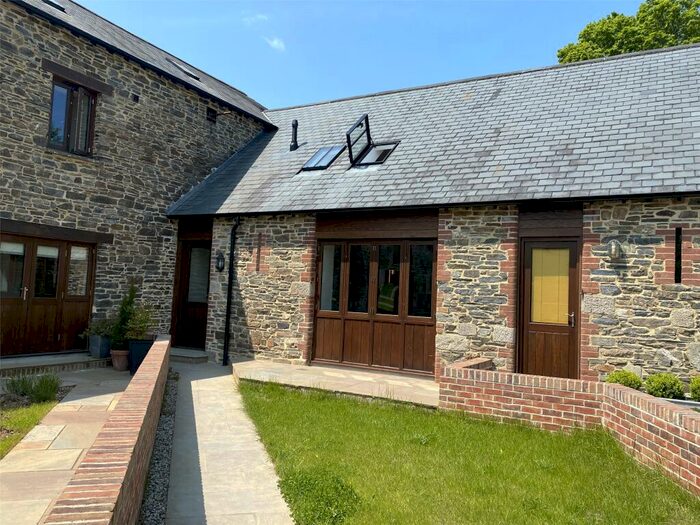 2 Bedroom Barn Conversion For Sale In Penscombe Barns, Lezant, Launceston, Cornwall, PL15