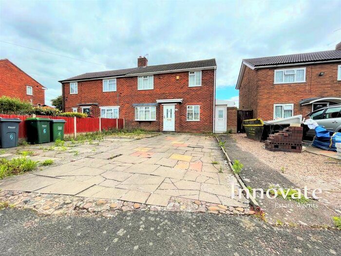 3 Bedroom Semi-Detached House To Rent In Gayton Road, West Bromwich, B71