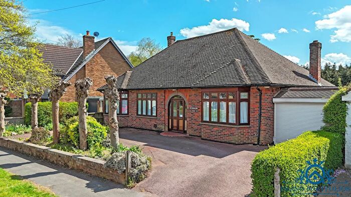 3 Bedroom Bungalow To Rent In St. Johns Avenue, Warley, CM14