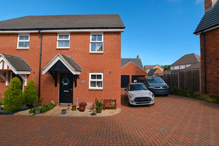 3 Bedroom Semi-Detached House For Sale In Brown Hill, Buckton Fields, Northampton, NN2