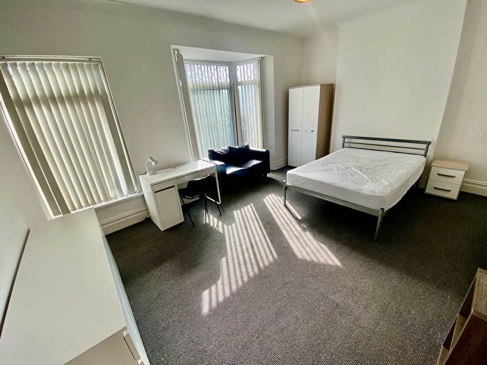 5 Bedroom Property To Rent In Gwydr Crescent, Uplands, Swansea, SA2