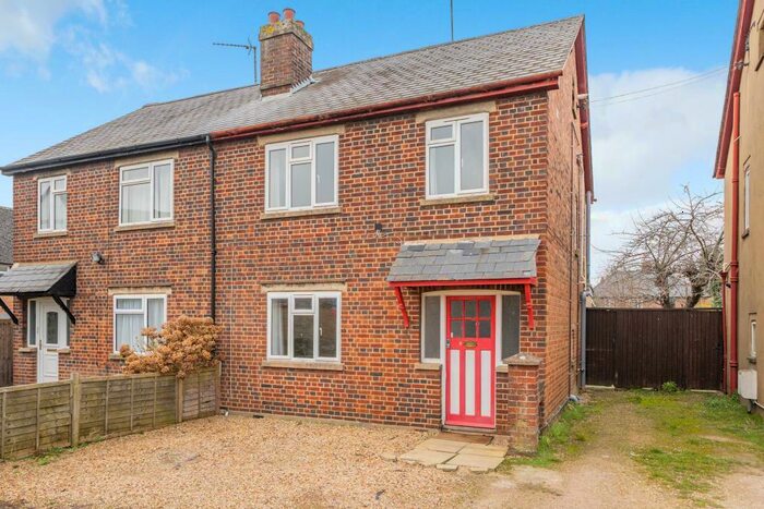 5 Bedroom Semi-Detached House To Rent In Hailles Gardens, Bicester, OX26