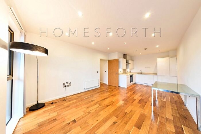 2 Bedroom Flat To Rent In Crondall Street, Hoxton, N1