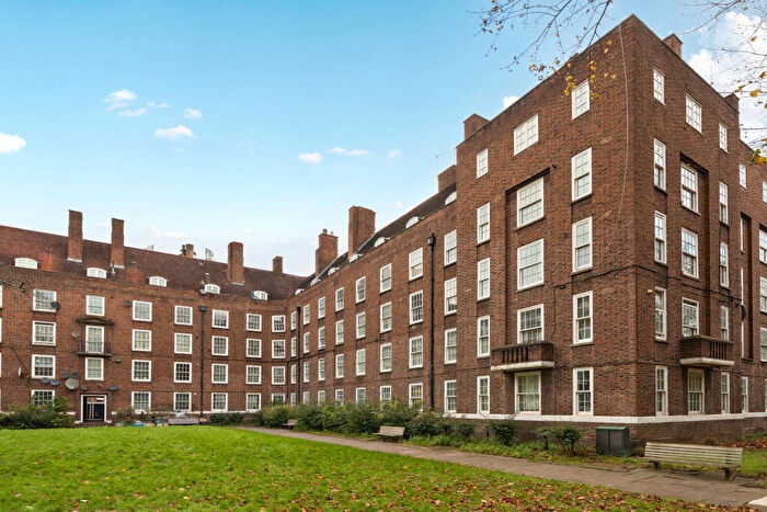 2 Bedroom Apartment For Sale In Lambeth Walk, London, SE11