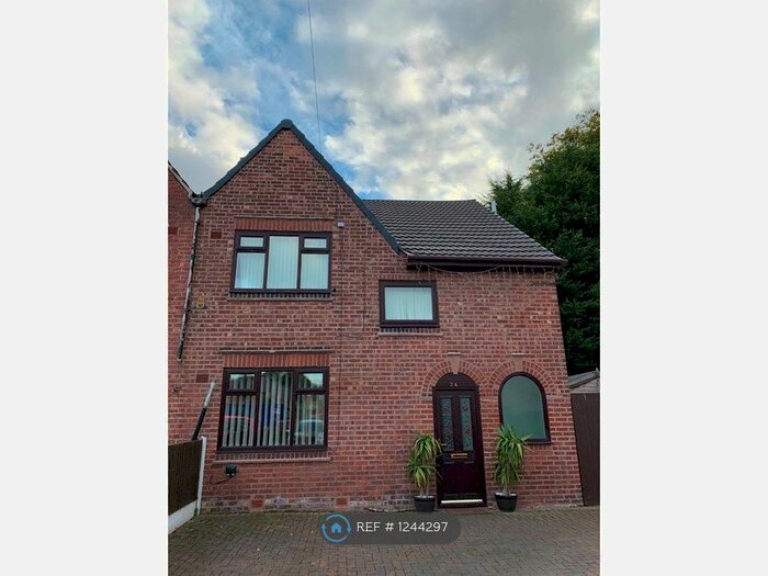 5 Bedroom Semi-Detached House To Rent In Mansfield Avenue, Manchester M9