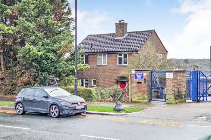 3 Bedroom Detached House For Sale In Former Eversley School Caretaker's House, Chaseville Park Road, London, N21