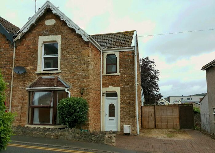3 Bedroom Semi-Detached House To Rent In Roath Road, Portishead, BS20