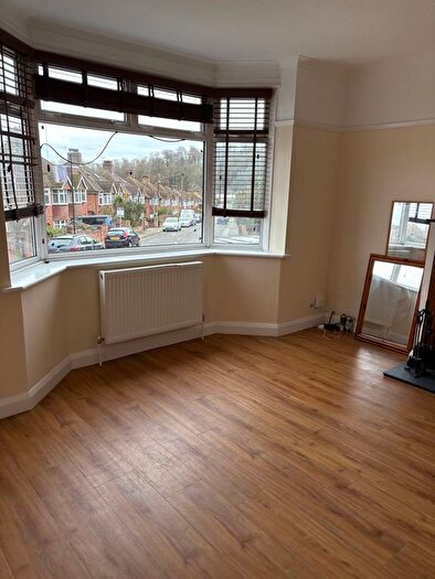 4 Bedroom Detached House To Rent In Cherry Garden Road, Eastbourne, BN20