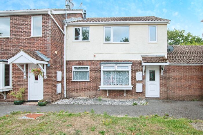 2 Bedroom Flat For Sale In Victoria Close, Bovington, Wareham, BH20