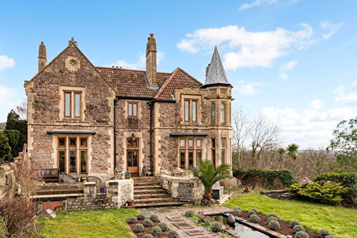 6 Bedroom Property For Sale In Hill View Road, Loxton, BS26