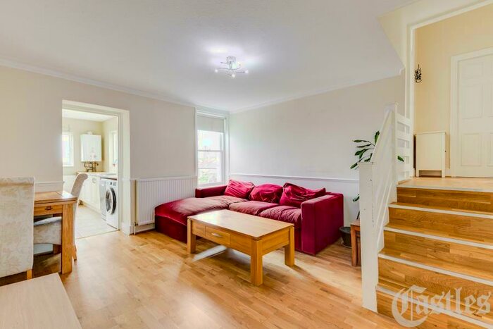 2 Bedroom Flat To Rent In Ridge Road, Crouch End, N8