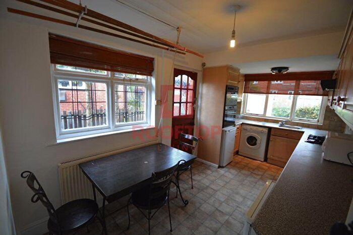 3 Bedroom House To Rent In St. Annes Road, Leeds, LS6
