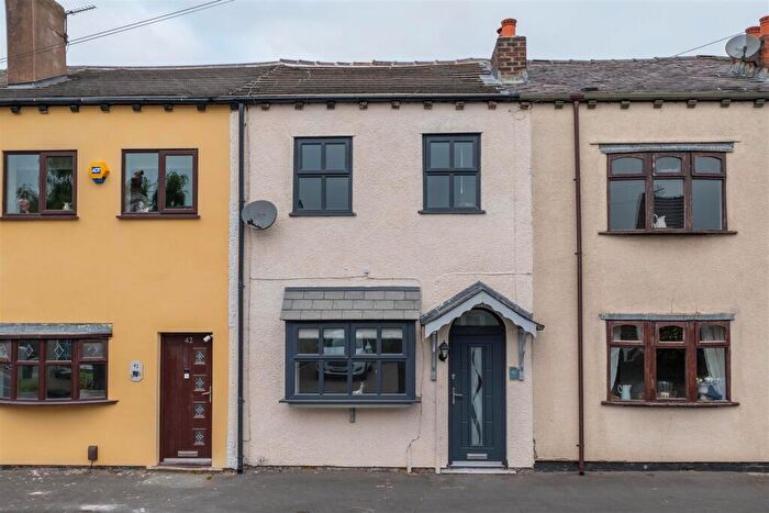 3 Bedroom Terraced House For Sale In Hill Lane, Blackrod, Bolton, BL6