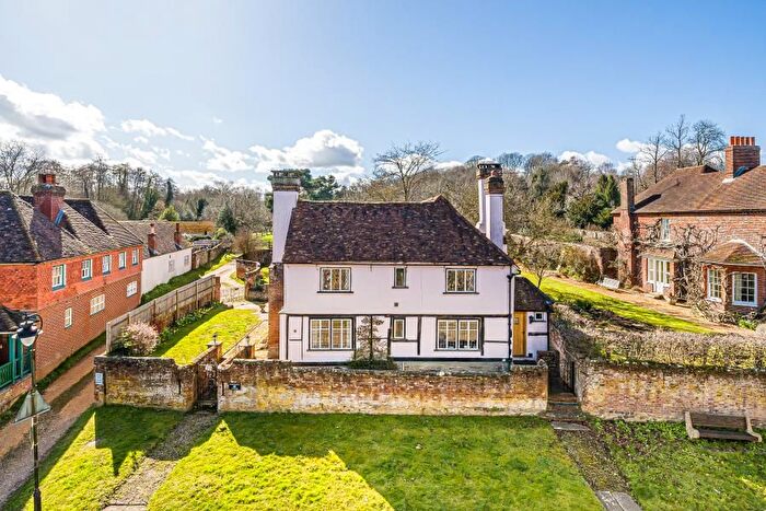 4 Bedroom Detached House To Rent In High Street, Bramley, GU5