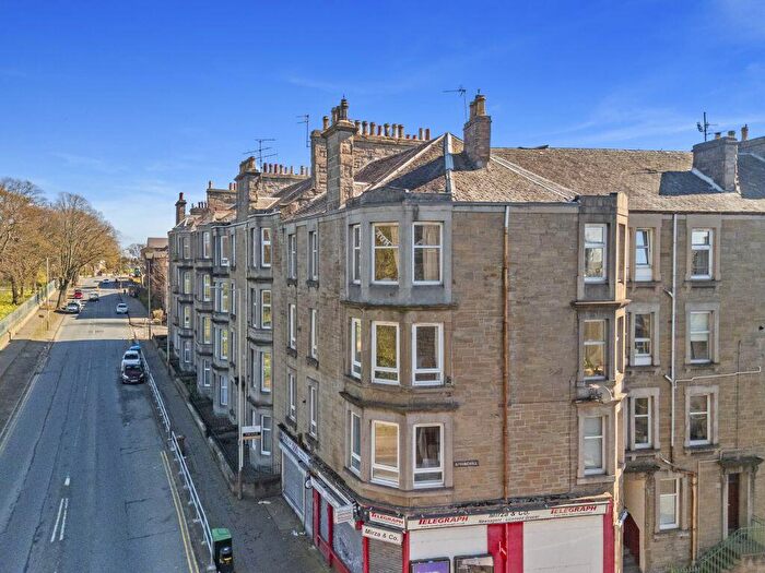 2 Bedroom Flat For Sale In C, Springhill, Dundee, DD4