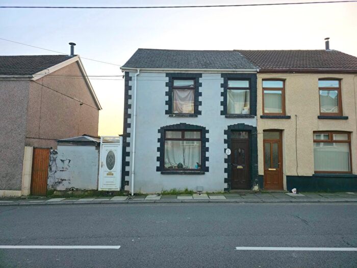 3 Bedroom Semi-Detached House For Sale In Bridgend Road, Maesteg, CF34