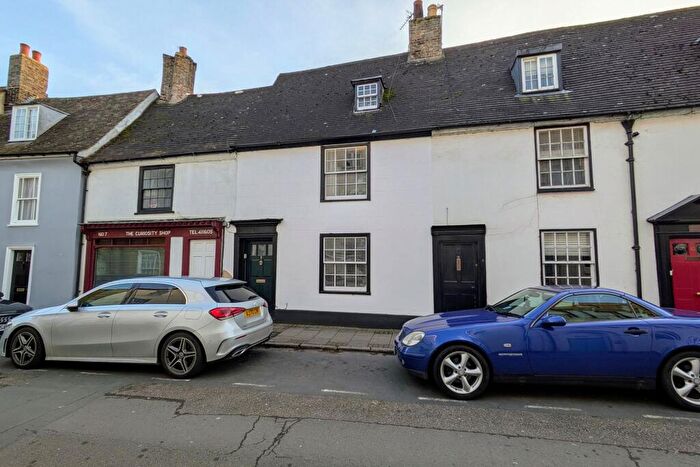 2 Bedroom Terraced House For Sale In High Street, Huntingdon, PE29
