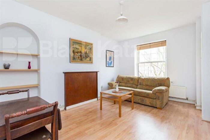 2 Bedroom Flat To Rent In Pembury Road, Hackney Downs, E5