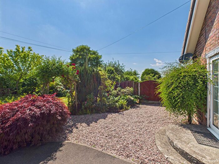 2 Bedroom Detached Bungalow For Sale In Hill Close, Spondon, DE21