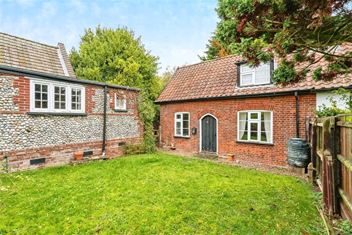 2 Bedroom Property For Sale In Cromer Road, Sidestrand, Cromer, NR27