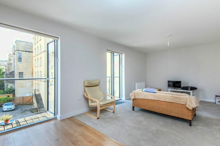 2 Bedroom Flat To Rent In Nelson Lane, Bath, BA1