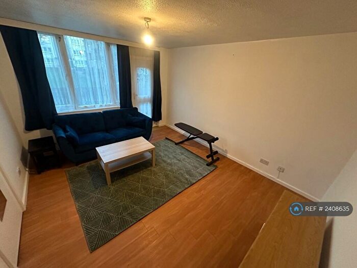 2 Bedroom Maisonette To Rent In Woolstaplers Way, London, SE16