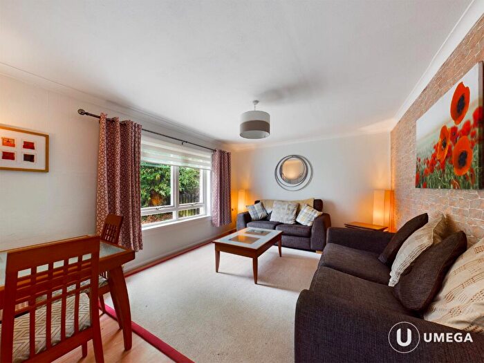 2 Bedroom Bungalow To Rent In Whitecraig Gardens East, Whitecraig, East Lothian, EH21