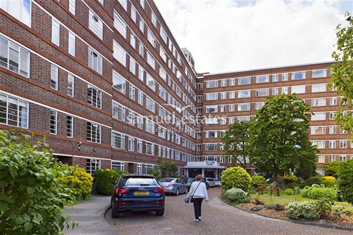 1 Bedroom Flat For Sale In Du Cane Court, Balham, SW17