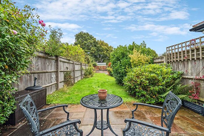 2 Bedroom Cottage For Sale In Penn Street, Amersham, HP7