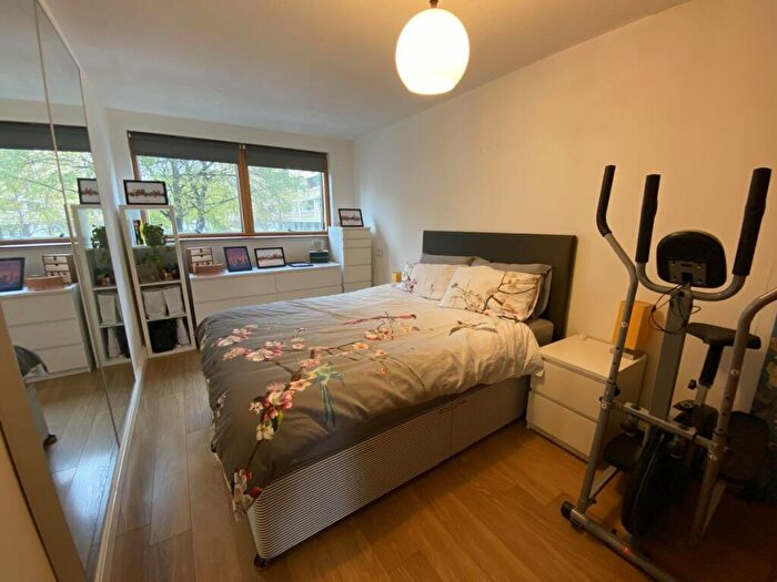 1 Bedroom Flat To Rent In Collier Street, Islington, N1