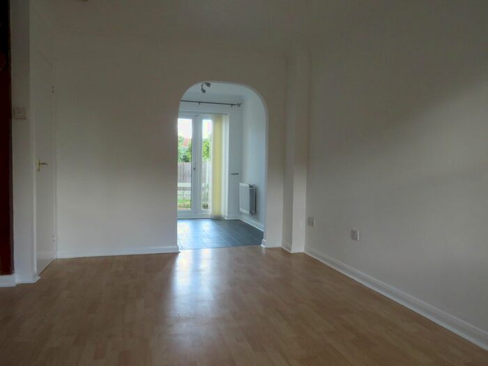 2 Bedroom Property To Rent In Jaycroft Close, Pontprennau, Cardiff, CF23