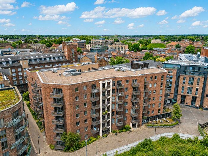 2 Bedroom Flat For Sale In Palmer Lane, York, YO1