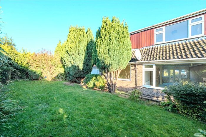 3 Bedroom Semi-Detached House For Sale In Foster Close, Morley, Leeds, West Yorkshire, LS27