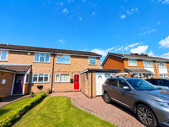 4 Bedroom End Of Terrace House For Sale In Ashford, Sale, M33