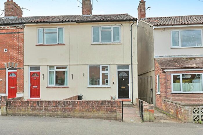 2 Bedroom Terraced House For Sale In Albany Road, Norwich, NR3