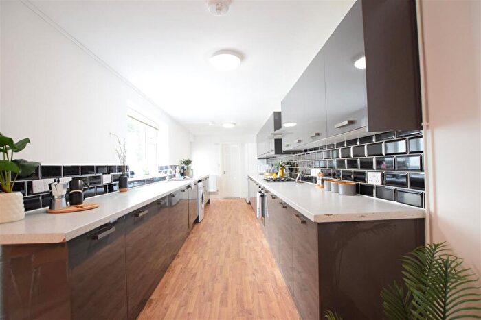 4 Bedroom Terraced House To Rent In Ripon Street - Student House - /, LN5